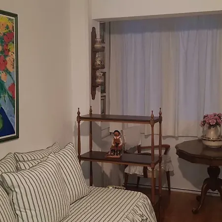 アパート Mirando A Pinole